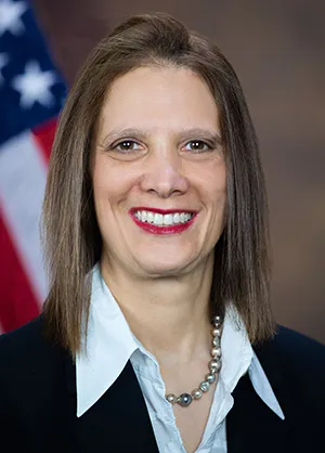 Dina Kallay