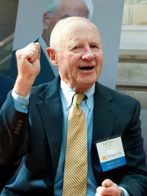 Robert B. Fiske Jr.
