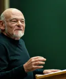 Sam Zell lecturing in front of a class of students